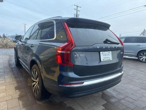 2025 Volvo XC90 B6 Plus 7-Seater