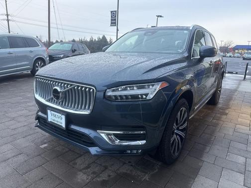 2025 Volvo XC90 B6 Plus 7-Seater