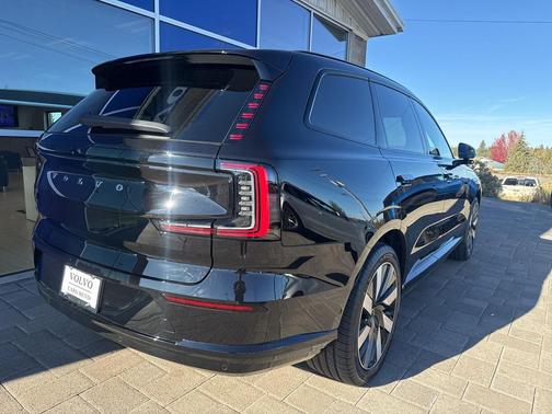 2025 Volvo EX90 Twin Motor Ultra