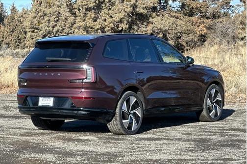 2025 Volvo EX90 Twin Motor Performance Ultra 6-Seater