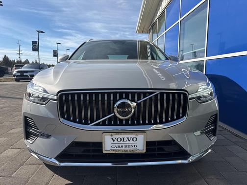 2022 Volvo XC60 B5 Inscription