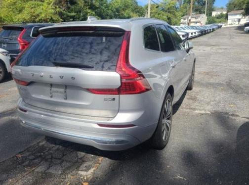2022 Volvo XC60 B5 Inscription