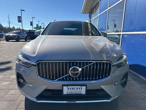 2022 Volvo XC60 B5 Inscription