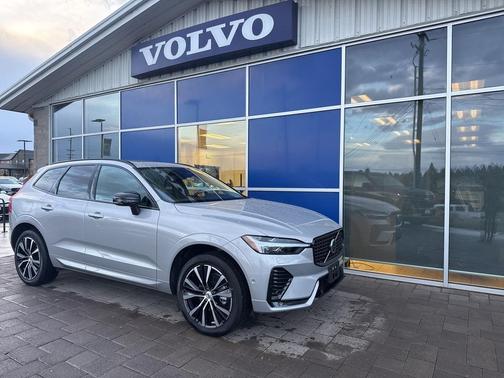 2025 Volvo XC60 B5 Plus