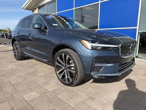 Denim Blue Metallic 2023 Volvo XC60 B5 Ultimate Bright Theme