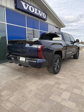 2022 Toyota Tundra Hybrid Platinum