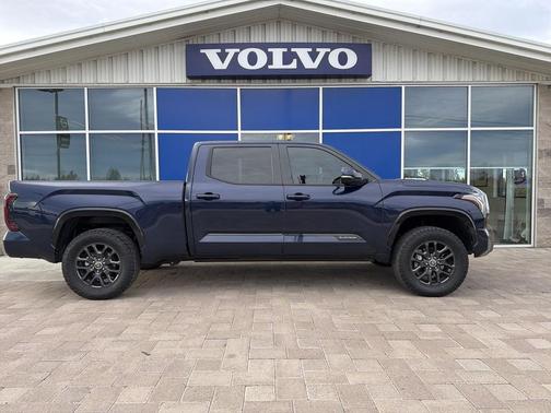 2022 Toyota Tundra Hybrid Platinum