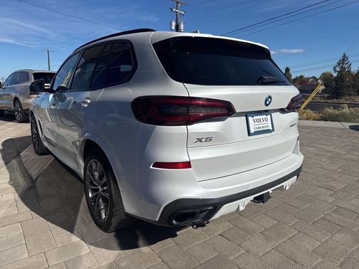 2022 BMW X5 PHEV xDrive45e
