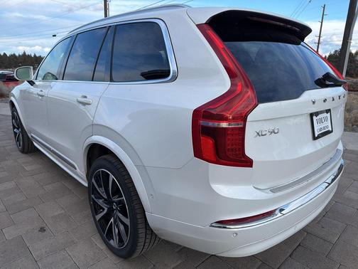2023 Volvo XC90 B6 Plus 6-Seater