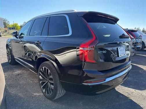 Onyx Black Metallic 2026 Volvo XC90 Ultra, B6 AWD Gas (mild hybrid), Gasoline, Bright, 7 Seats