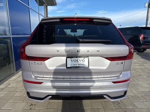 2026 Volvo XC60 B5 Plus