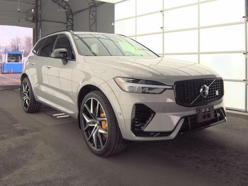 2024 Volvo XC60 Recharge Plug-In Hybrid T8 Polestar