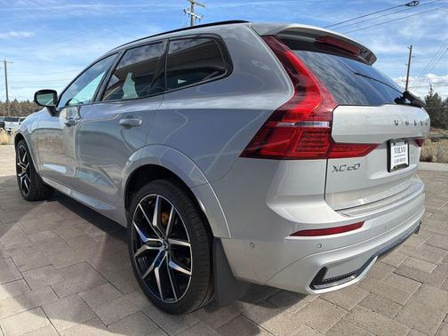 2024 Volvo XC60 Recharge Plug-In Hybrid T8 Polestar
