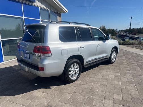 2016 Toyota Land Cruiser Base