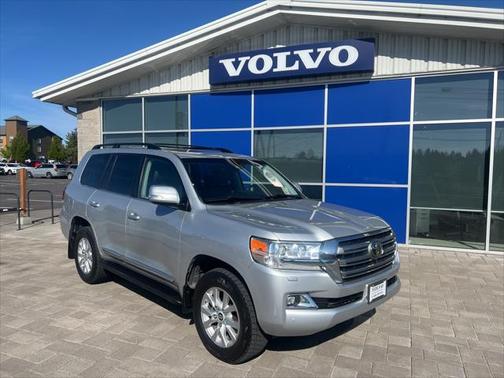 2016 Toyota Land Cruiser Base