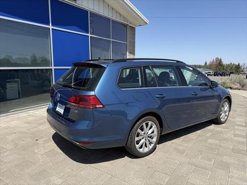 2017 Volkswagen Golf SportWagen TSI SE