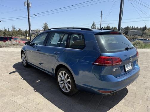 2017 Volkswagen Golf SportWagen TSI SE