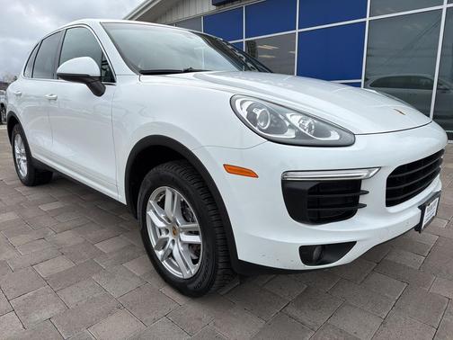 2016 Porsche Cayenne Cayenne