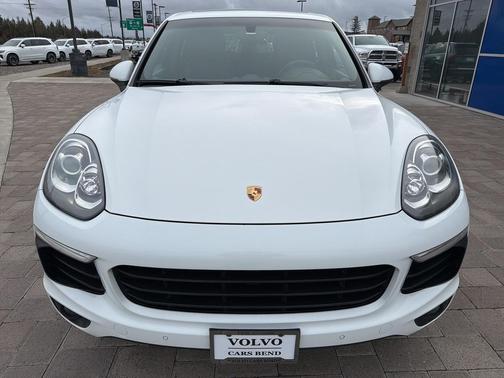 2016 Porsche Cayenne Cayenne