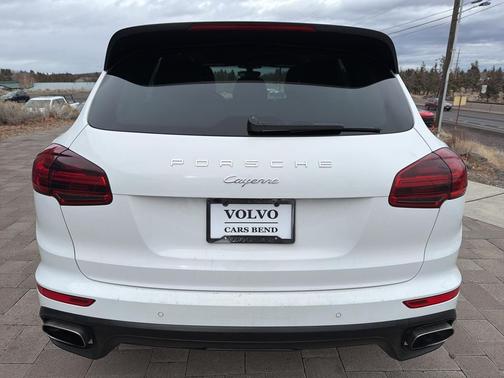 2016 Porsche Cayenne Cayenne