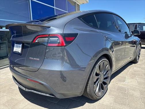 2022 Tesla Model Y Performance Dual Motor All-Wheel Drive