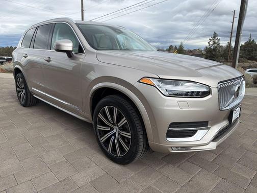 Bright Dusk Metallic 2023 Volvo XC90 B5 Plus