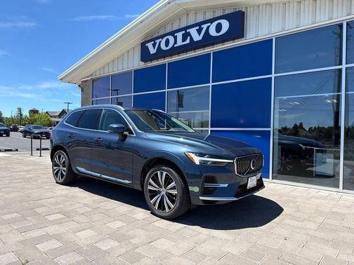 Denim Blue Metallic 2023 Volvo XC60 Recharge Plug-In Hybrid T8 Plus Bright Theme