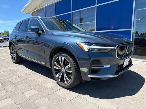 Denim Blue Metallic 2023 Volvo XC60 Recharge Plug-In Hybrid T8 Plus Bright Theme