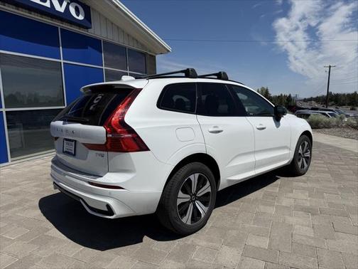 2025 Volvo XC60 Plug-In Hybrid T8 Core