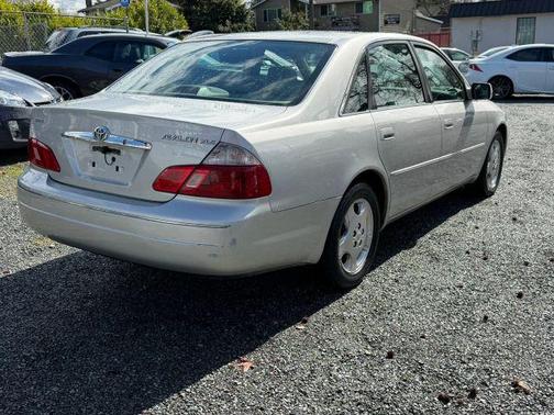 2004 Toyota Avalon XLS