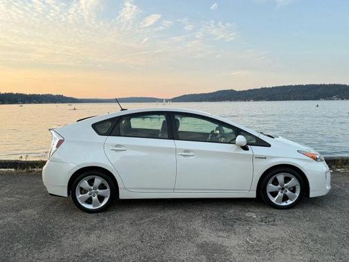 2012 Toyota Prius Five