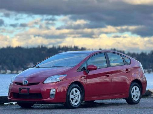 2010 Toyota Prius III