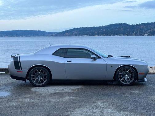 2016 Dodge Challenger R/T Scat Pack