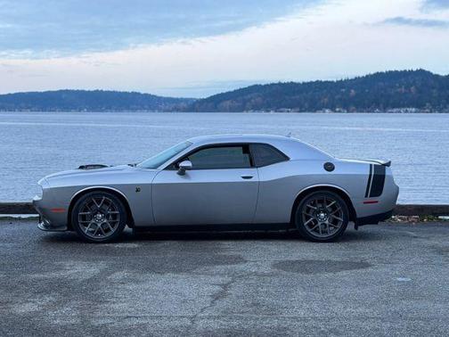 2016 Dodge Challenger R/T Scat Pack