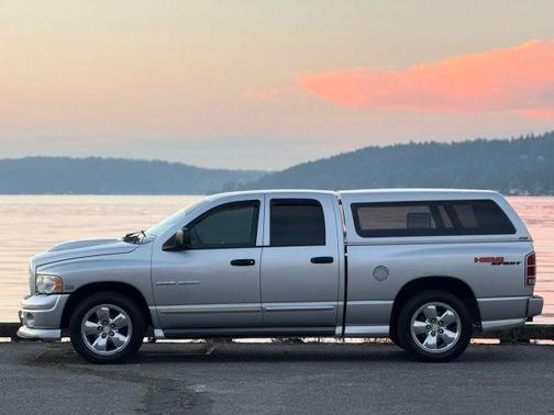 2004 Dodge Ram 1500 SLT 6 1/4 FT
