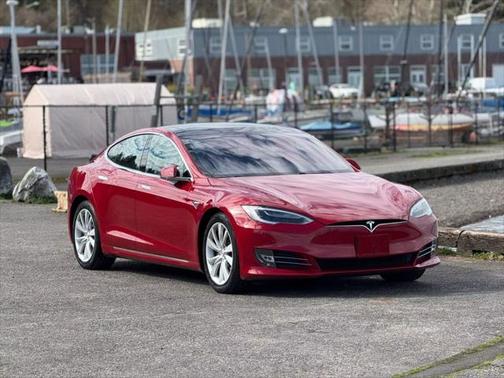 2016 Tesla Model S 90D