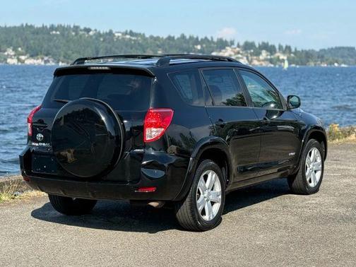 2007 Toyota RAV4 Sport