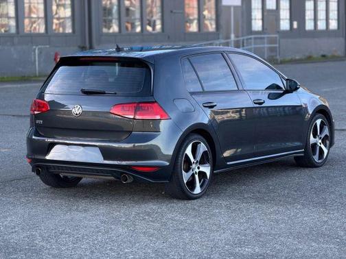 2015 Volkswagen Golf GTI SE