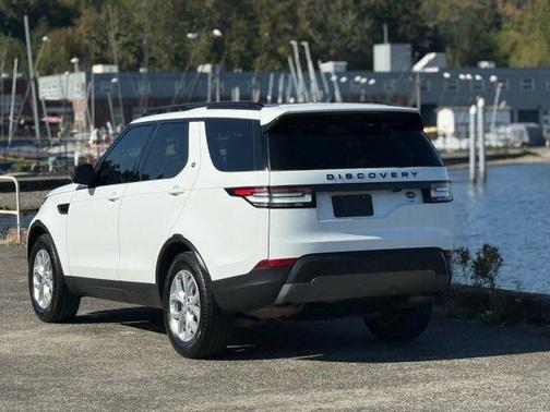 2018 Land Rover Discovery SE