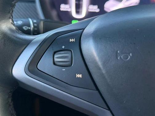 Silver 2018 Tesla Model X 75D