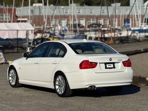 2011 BMW 328 i