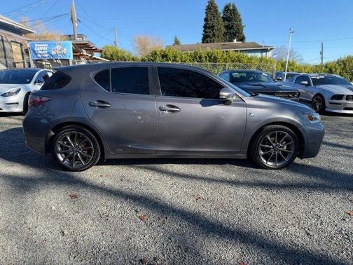 2013 Lexus CT 200h Base