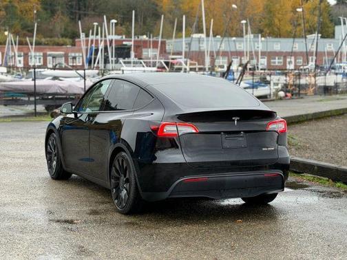 2023 Tesla Model Y Performance