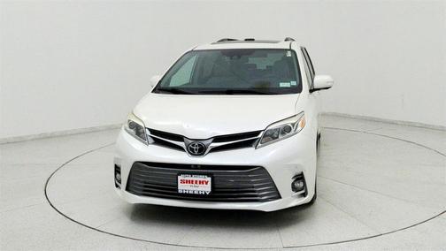 2019 Toyota Sienna Limited Premium