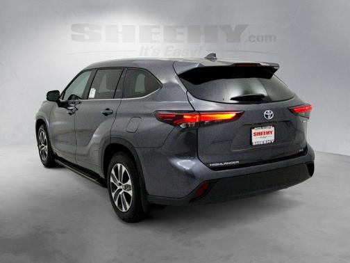 2024 Toyota Highlander Hybrid XLE