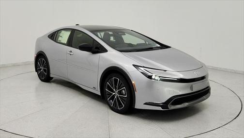2025 Toyota Prius XLE
