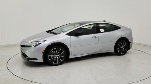 2025 Toyota Prius XLE