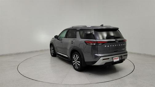 2022 Nissan Pathfinder Platinum 4WD