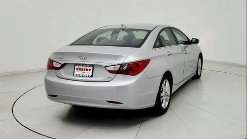 2011 Hyundai SONATA Limited