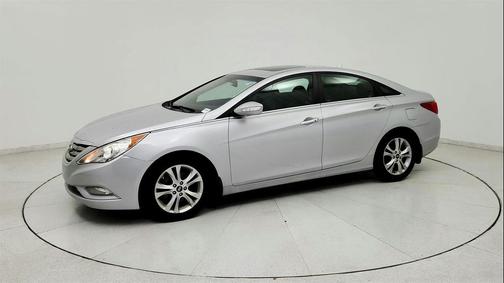 2011 Hyundai SONATA Limited
